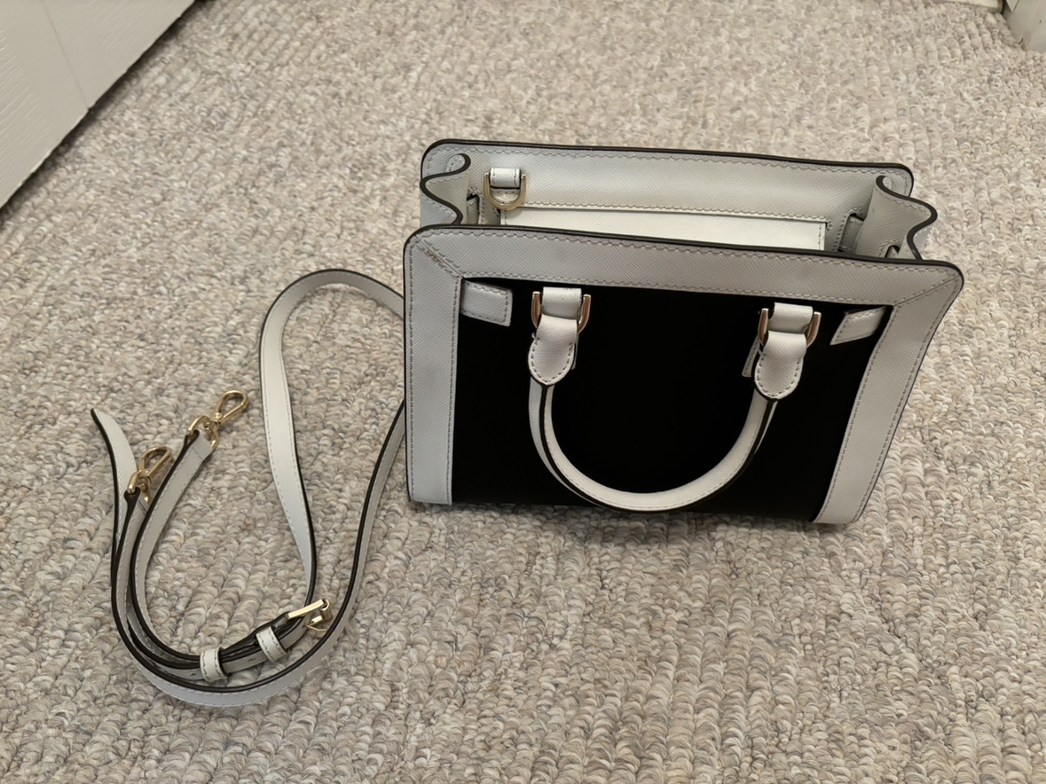 Michael Kors Handbag - photo 2