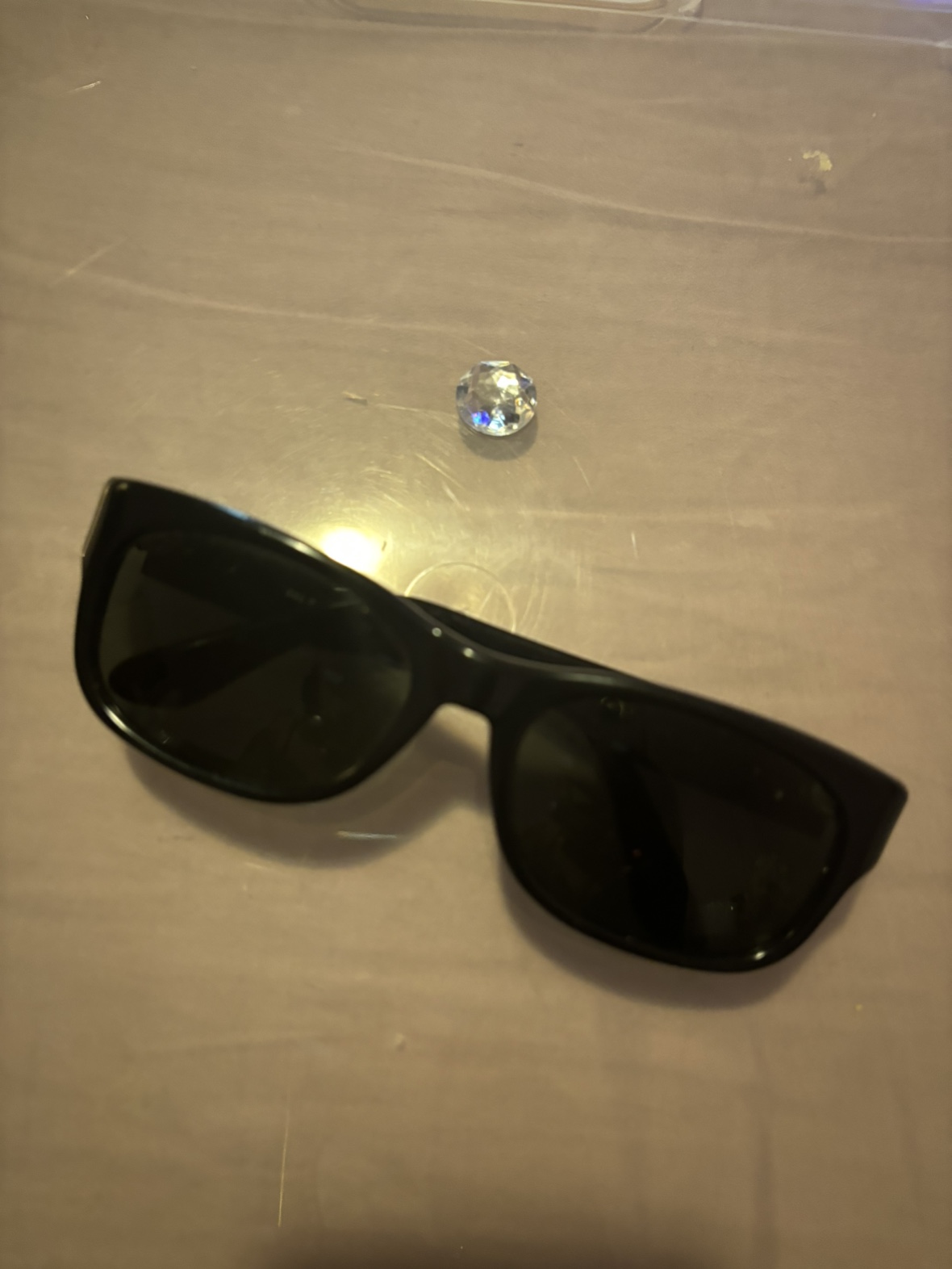 Ray-Ban Sunglasses image indicator(2)