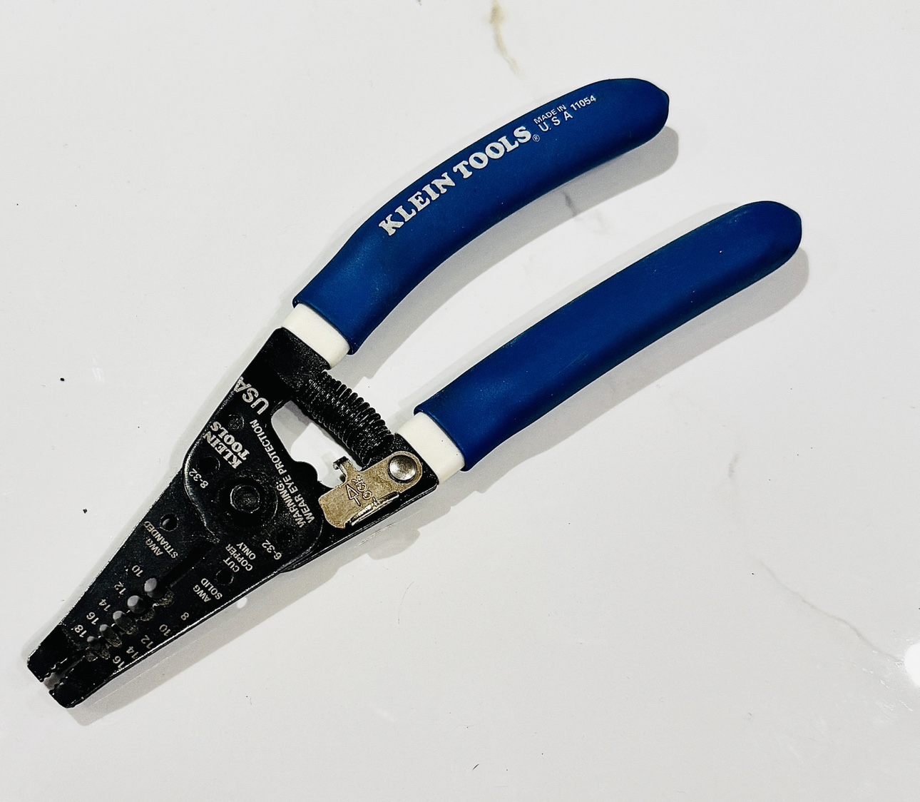 Klein tools wire stripper.. professional.