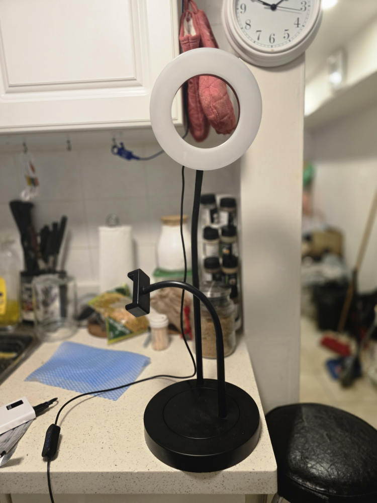 Ring light with phone holder, LANESPELARE from IKEA image indicator(4)