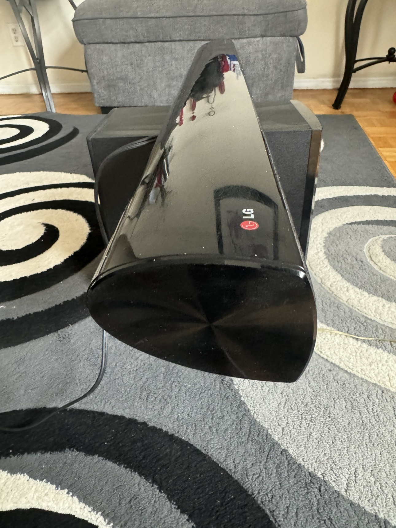 LG sound bar with subwoofer - photo 2