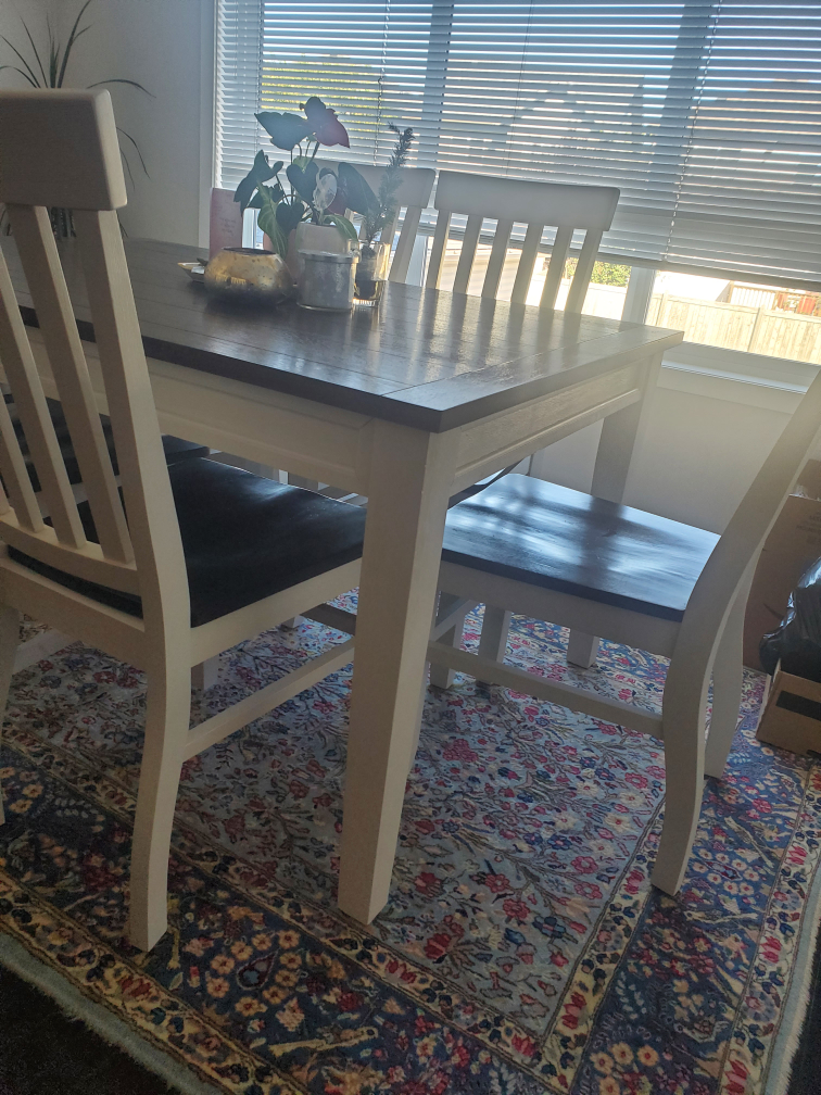 dinner table - photo 2