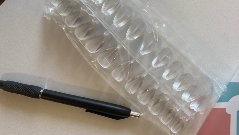 Gel nail tips kit - short almond clear nails - photo 2
