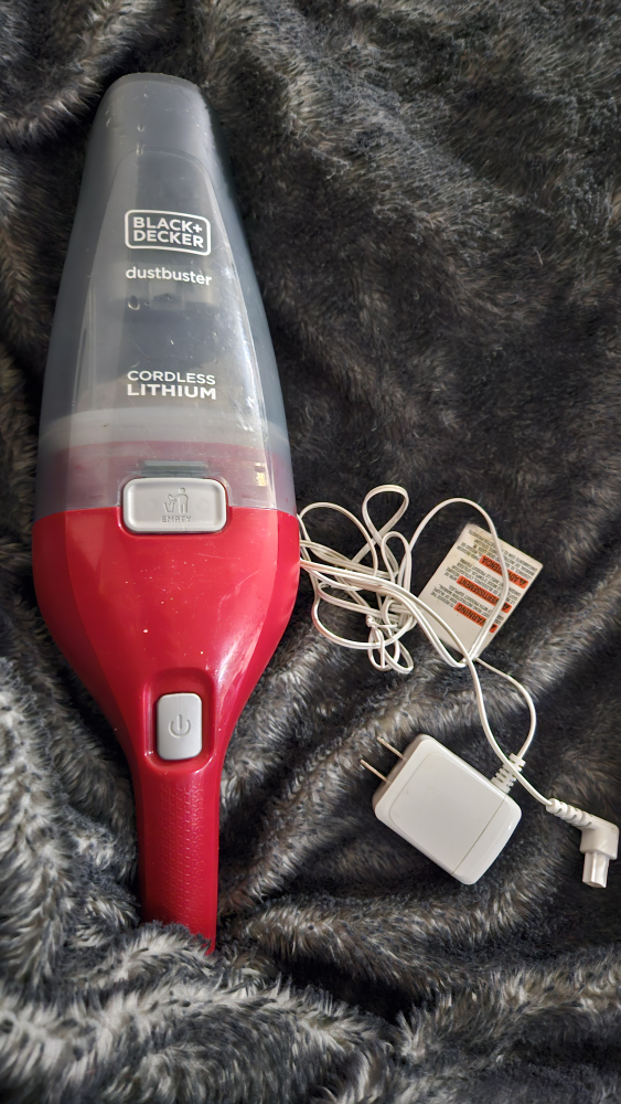 black and decker dust buster
