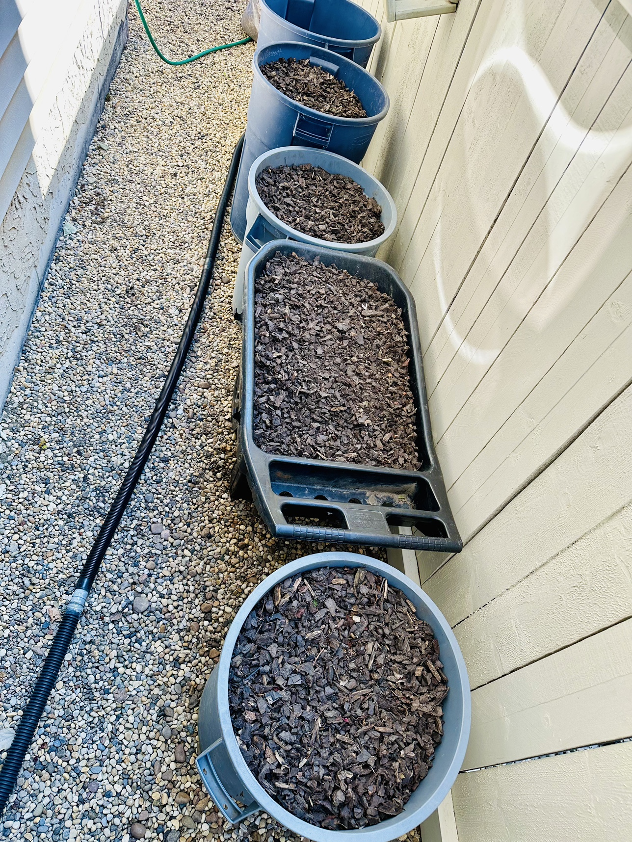 Brown Rubber Landscape Mulch