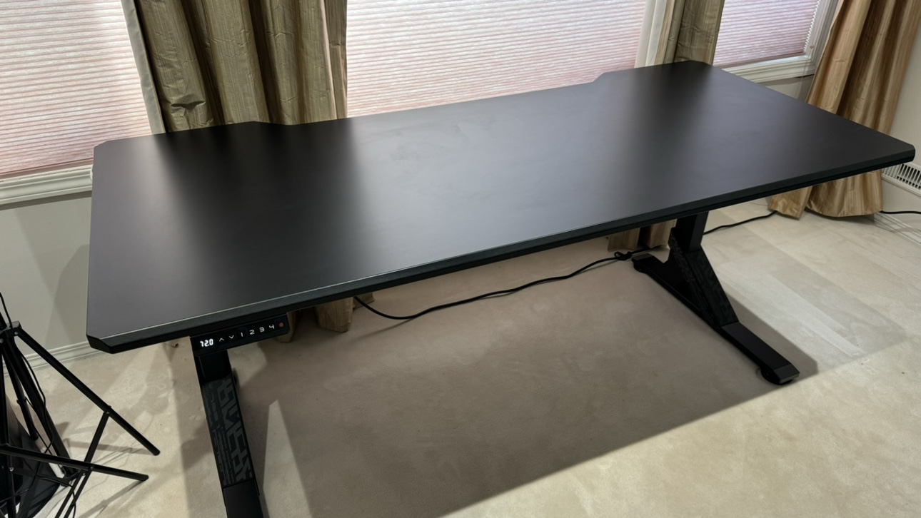 IKEA UPPSPEL Gaming desk