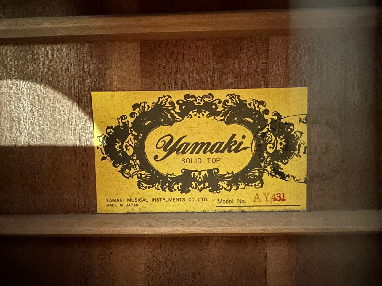 Yamaki Solid Top 6 String - photo 4