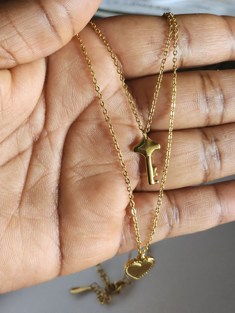 Gold Key and Heart Necklace - photo 4