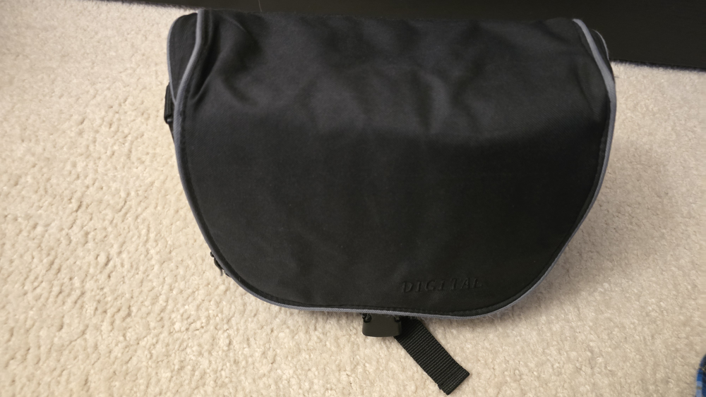 Nikon D5100 DSLR Camera with 3 Lens - photo 3