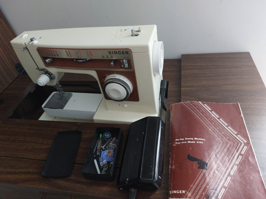 Singer sewing Machine image indicator(3)