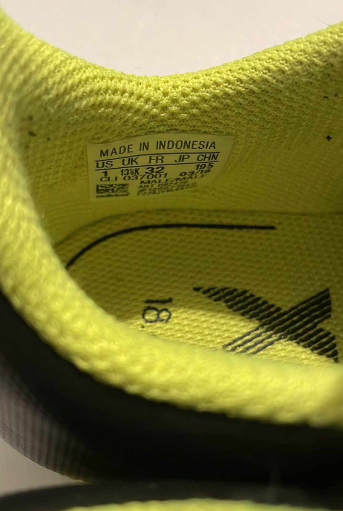 Adidas Soccer Cleats Size 1 - photo 2
