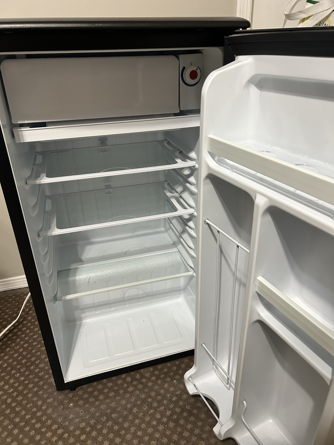 Danby Mini Fridge - photo 2