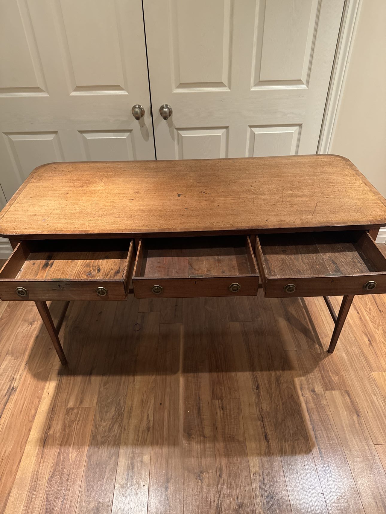 Desk/hallway or console table image indicator(4)