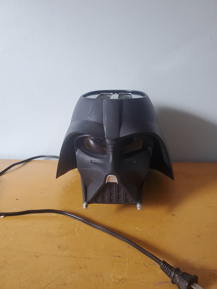 Star Wars Disney Darth Vader Helmet 2 Slice Toaster Kitchen image indicator(2)