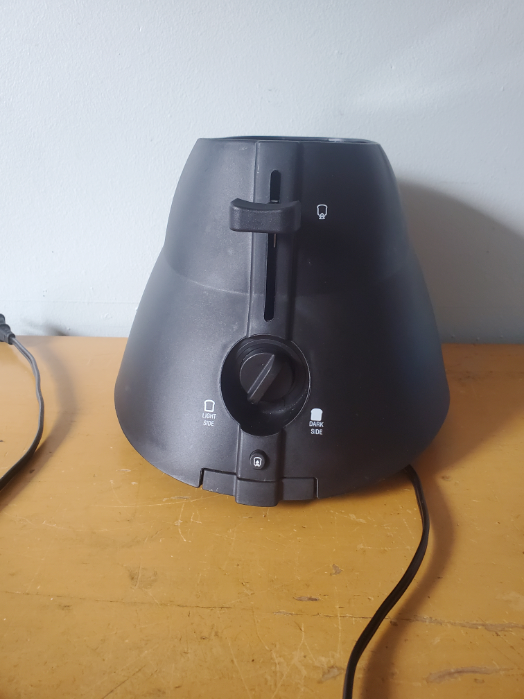 Star Wars Disney Darth Vader Helmet 2 Slice Toaster Kitchen image indicator(3)