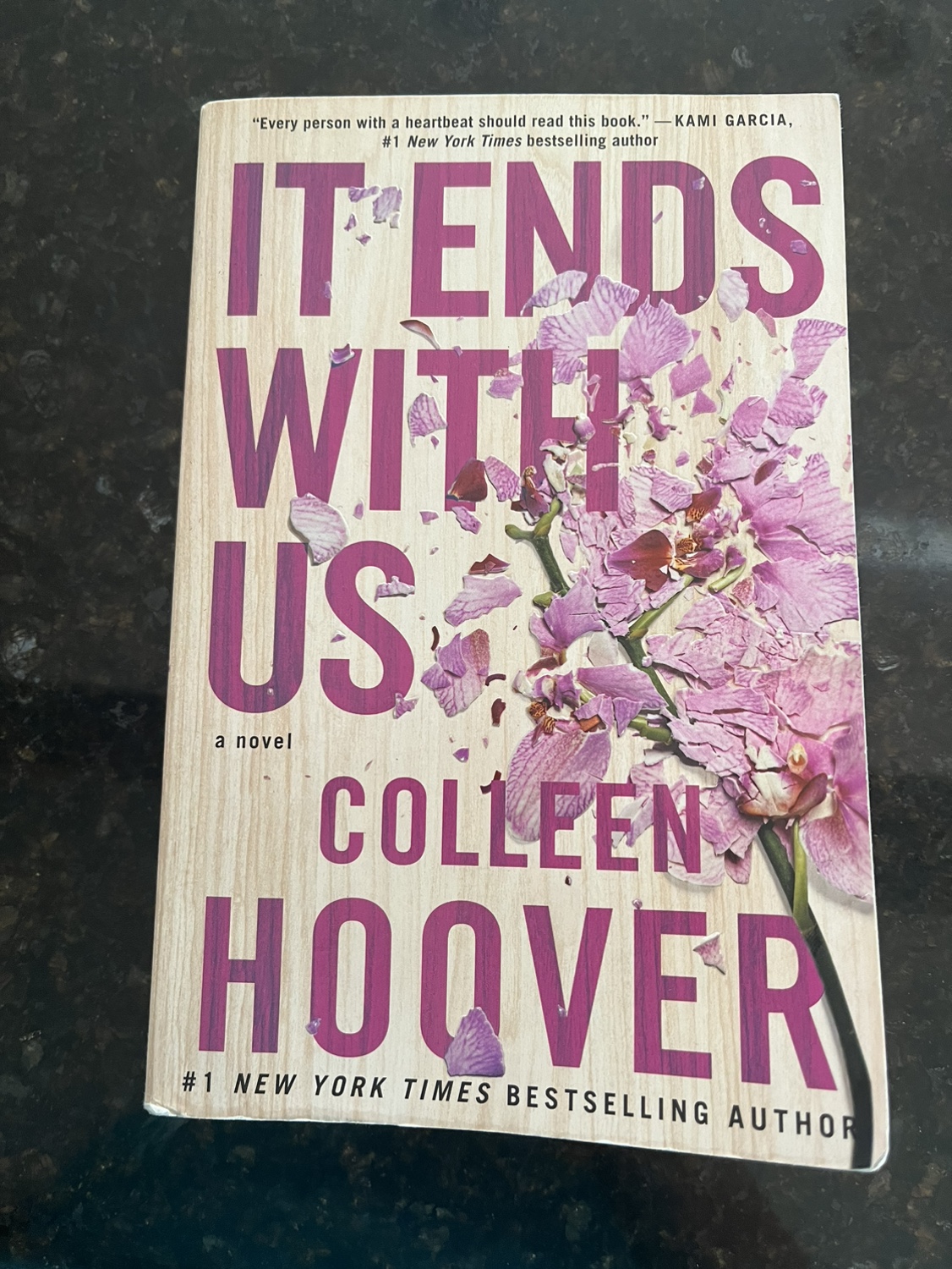 It Ends With Us by Colleen Hoover