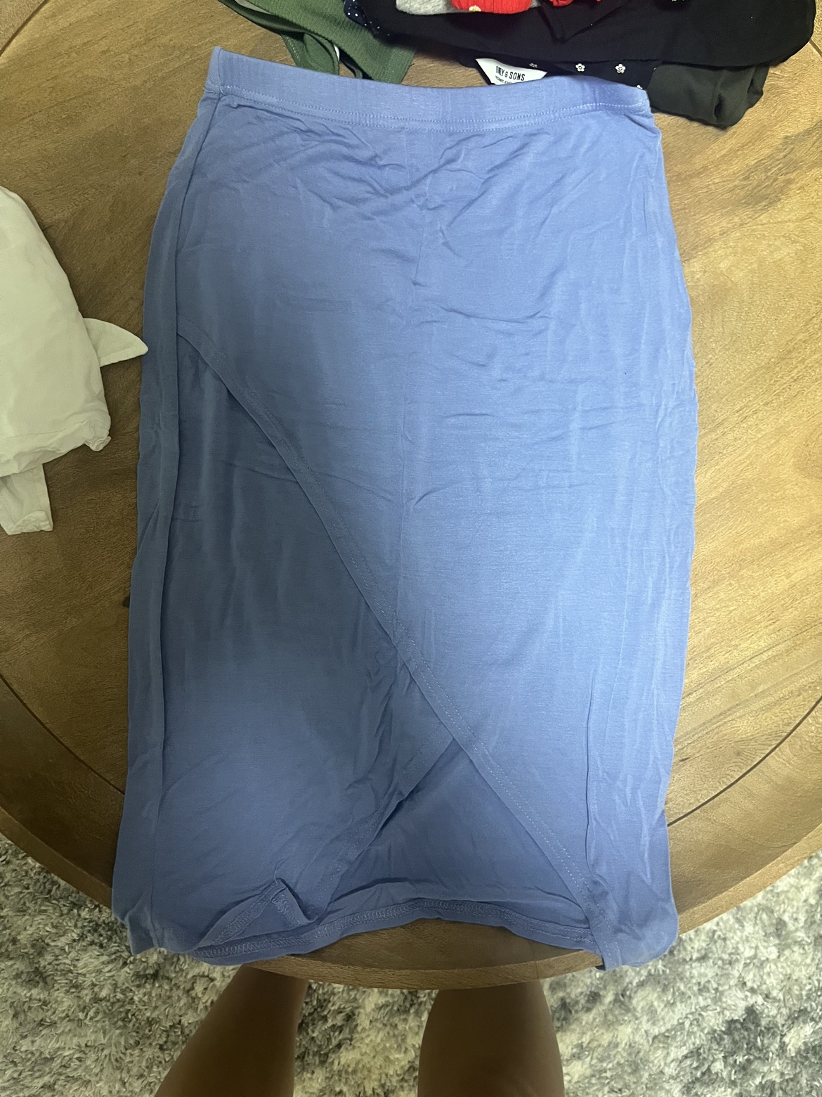 Women’s/Teen Clothing Bundle image indicator(5)