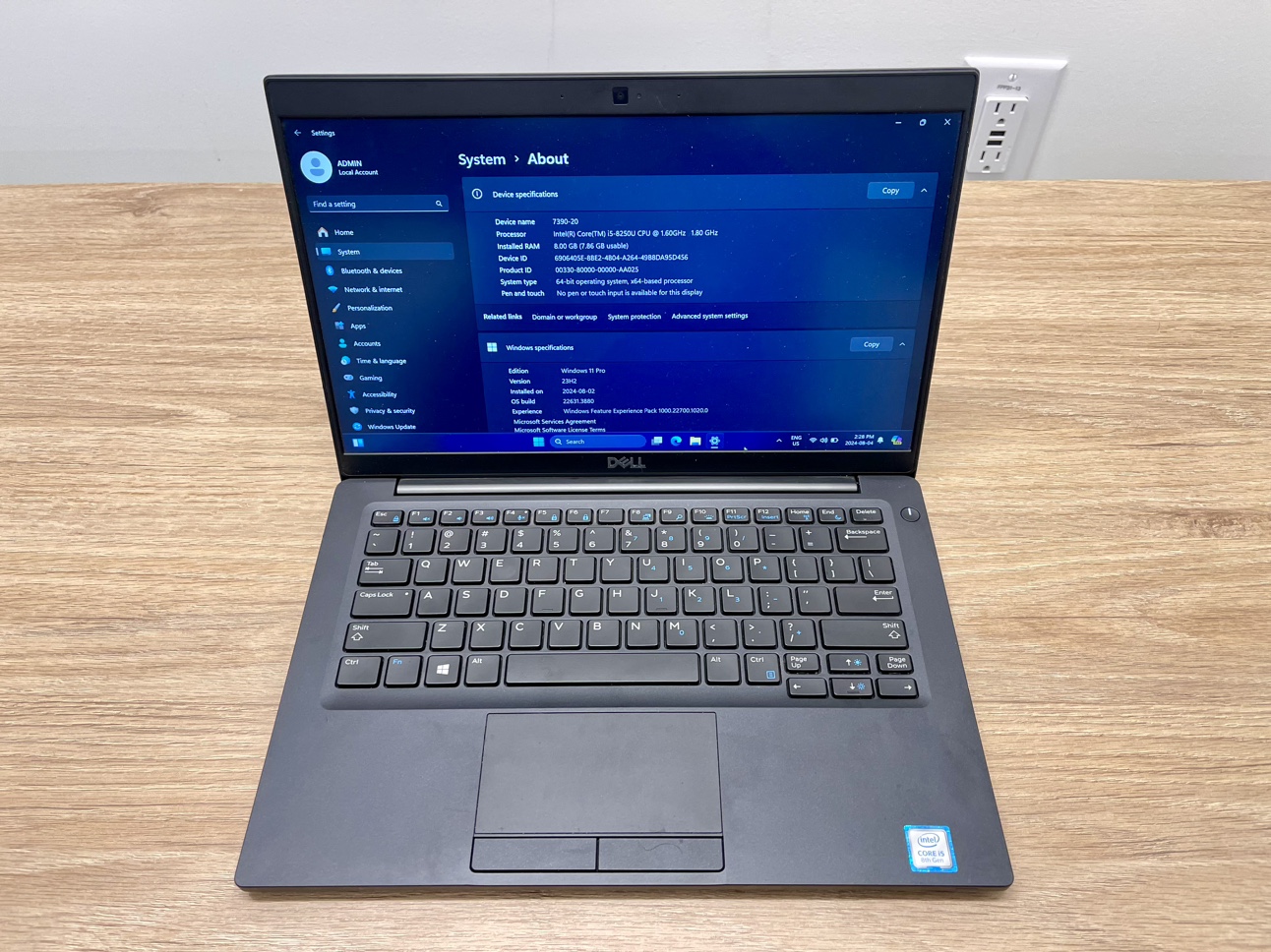 Dell Latitude 7390 Laptop image indicator(8)