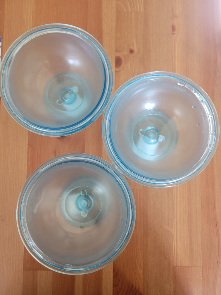 Set of 3 Blue Dessert Bowls image indicator(2)