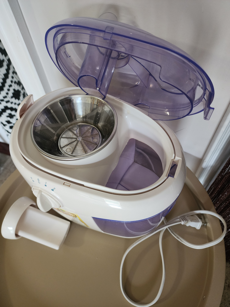 Hamilton Beach vegetable and fruit juicer image indicator(2)