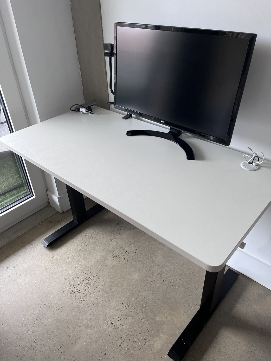 Stand / Sit standing desk white and black - photo 3