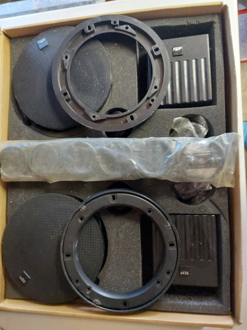 Audiobahn ABC5002V 5 1/4 inch component speaker system.