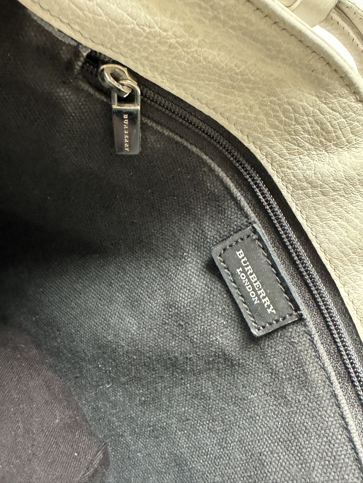 Burberry London Tote Bag - photo 4
