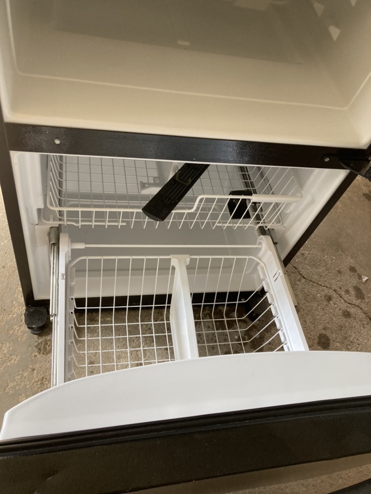 Refrigerator - photo 4