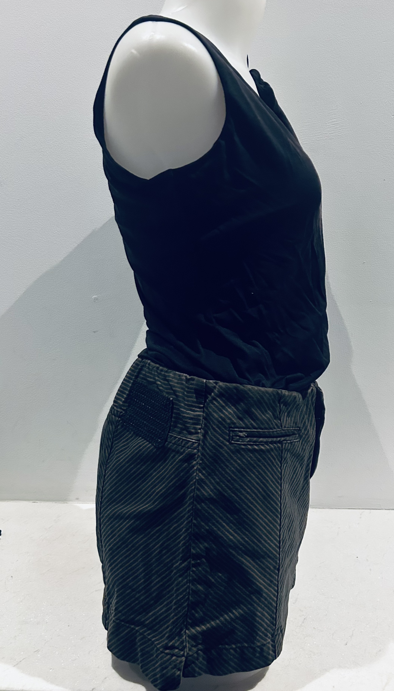 So pretty DKNY silky stretch tie up top image indicator(7)