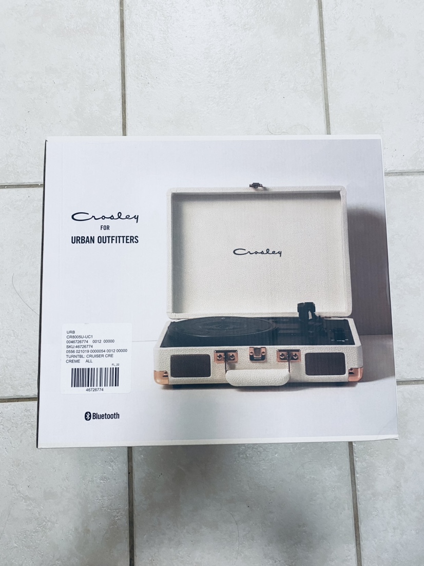 Crosley Record Player with Bluetooth Speakers thumbnail