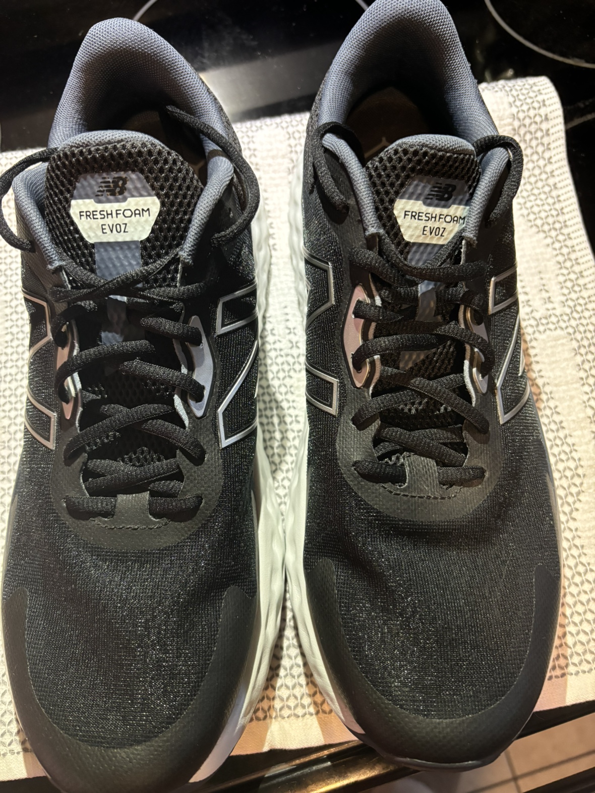 New Balance size 12 image indicator(3)