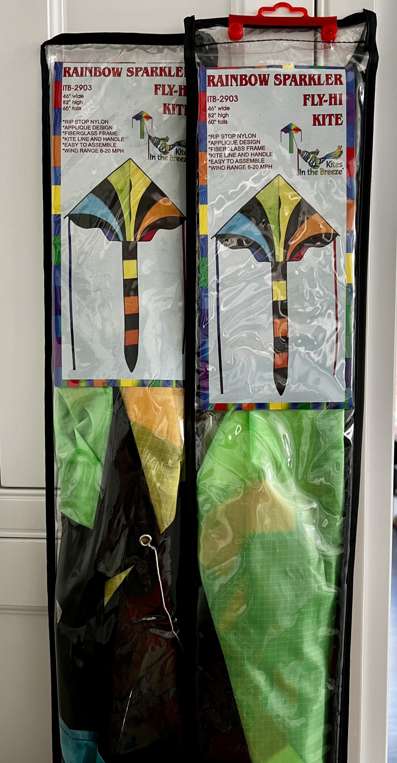 8 Games and 2 Kites- Perfect condition! - photo 2