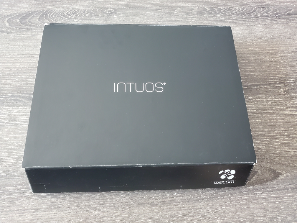 Wacom Intuos Pen & Touch Tablet image indicator(5)