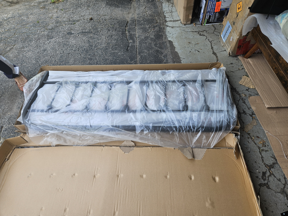 queen bed frame - photo 2