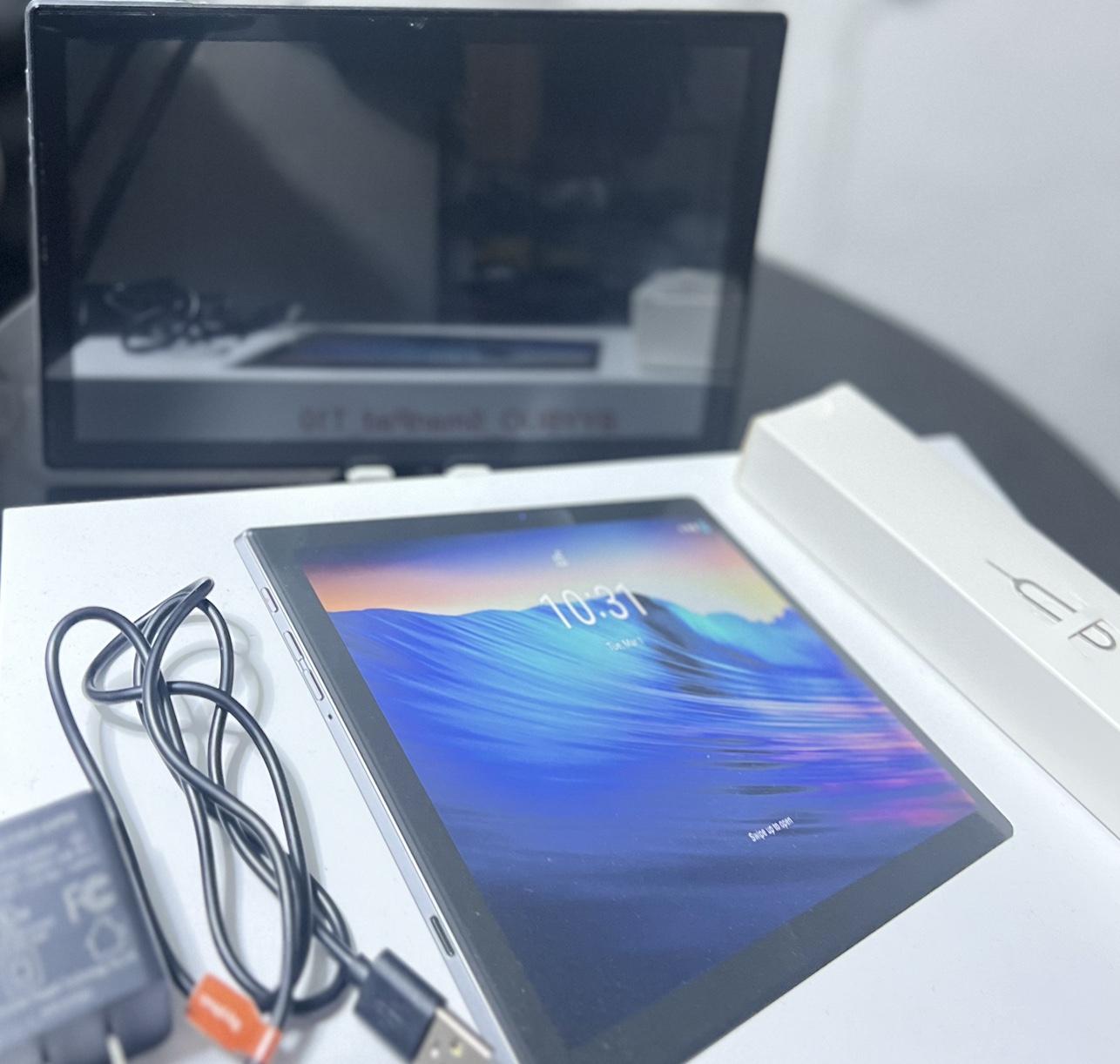 BYYBUO SmartPad T10 Tablet with FREE LARGE SOFT CHAIR image indicator(3)