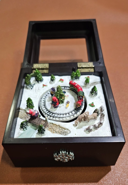 Musical Christmas Train Box (We wish you a Merry Christmas) - photo 5