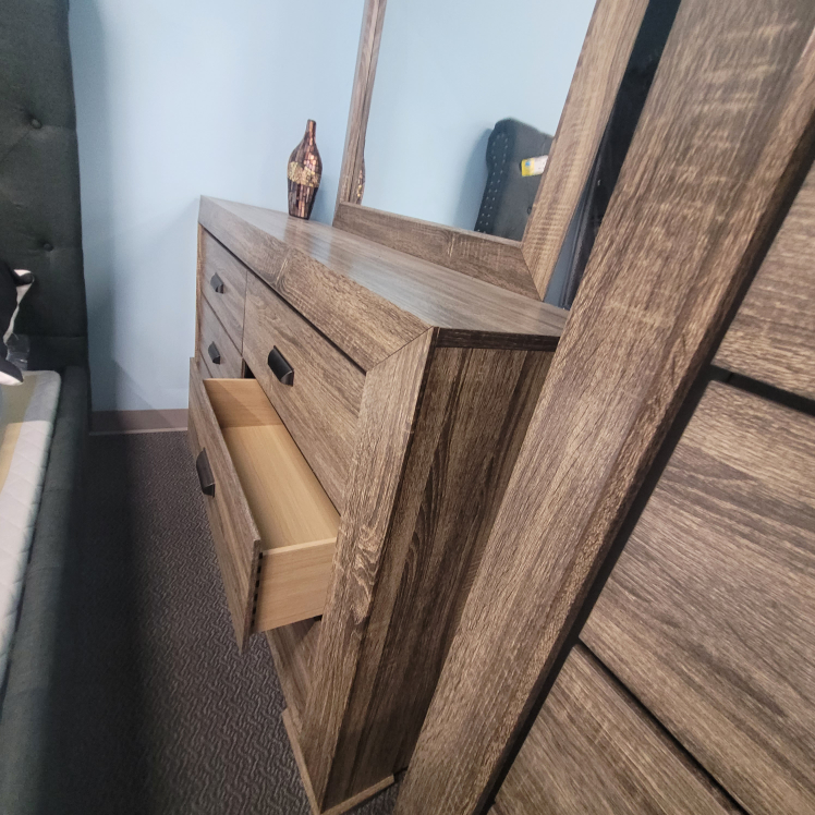 Dresser with Mirror and 5 Drawer Chest - photo 5