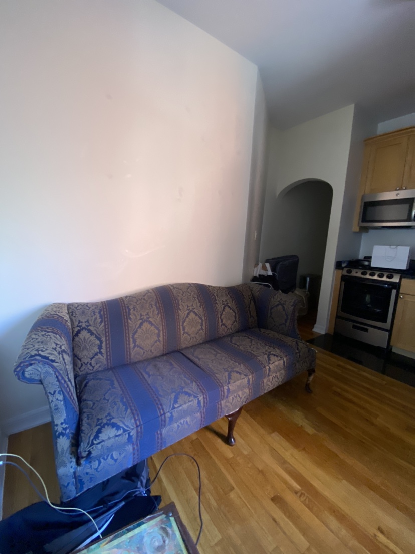 Blue and Gold Damask Sofa - photo 3