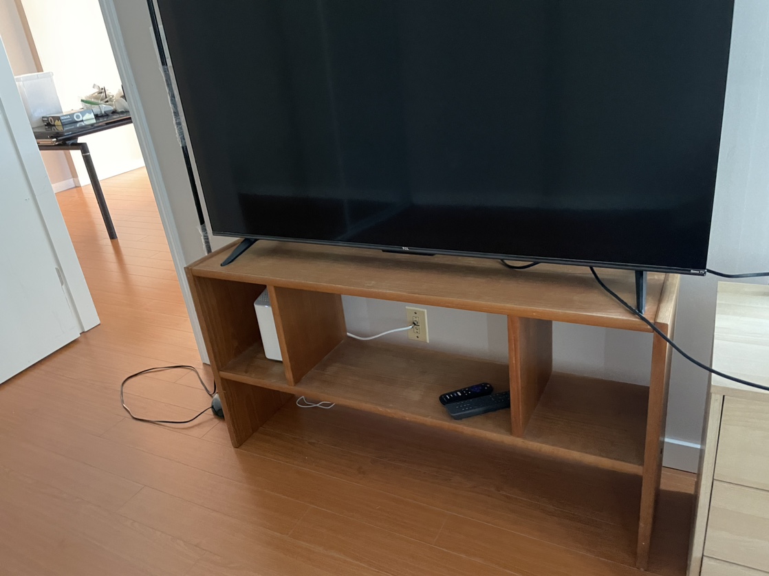 Wood TV stand - photo 2