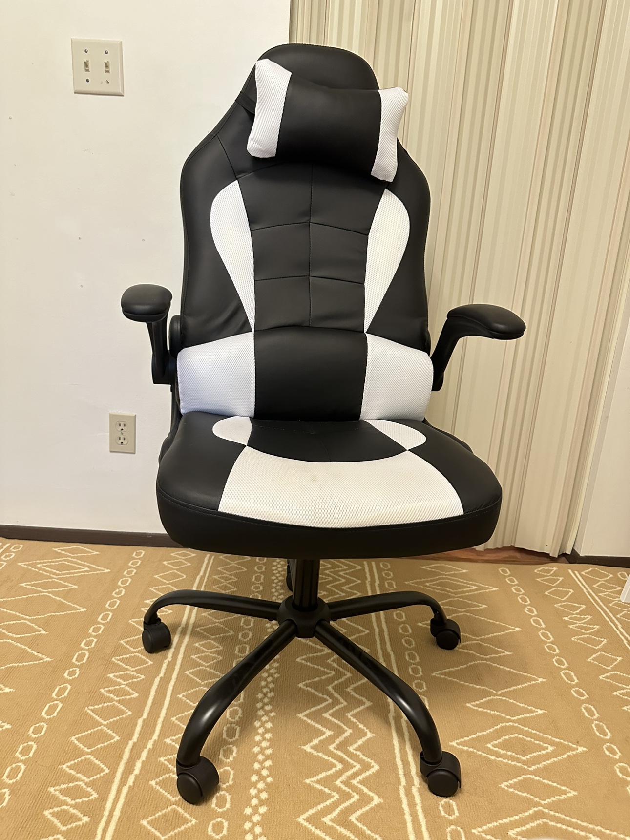 Black and White Gaming Chair