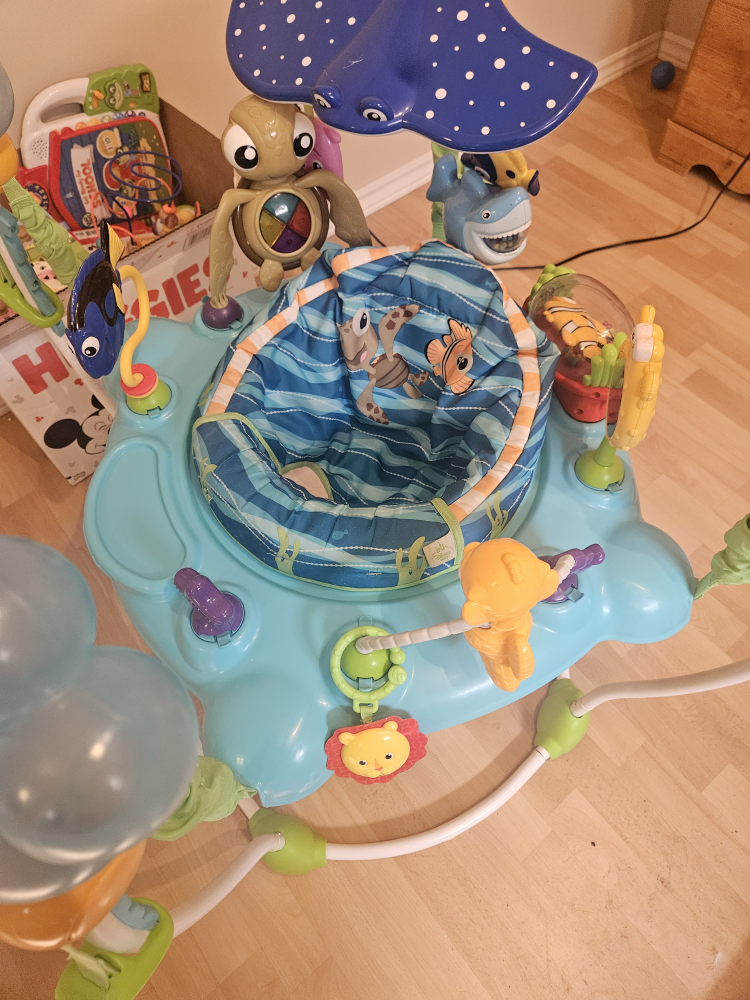 Disney Finding Nemo Jumperoo