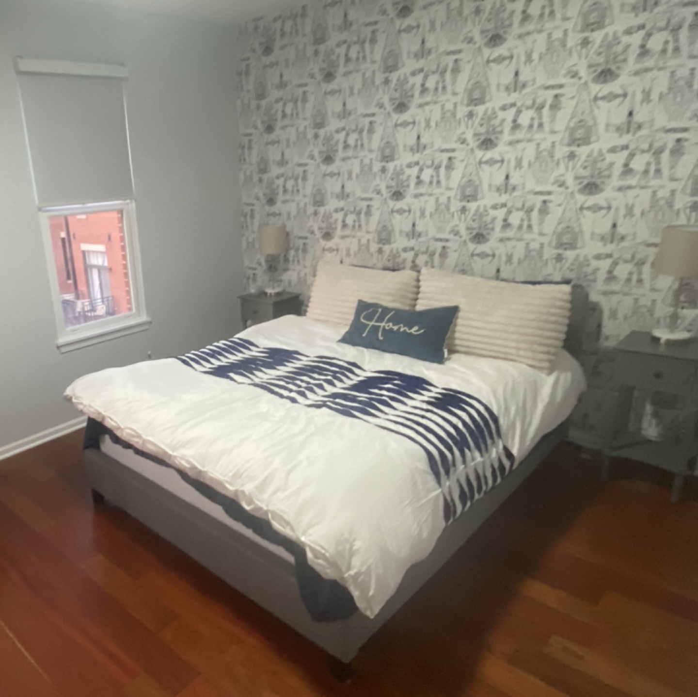 Queen bed (grey)