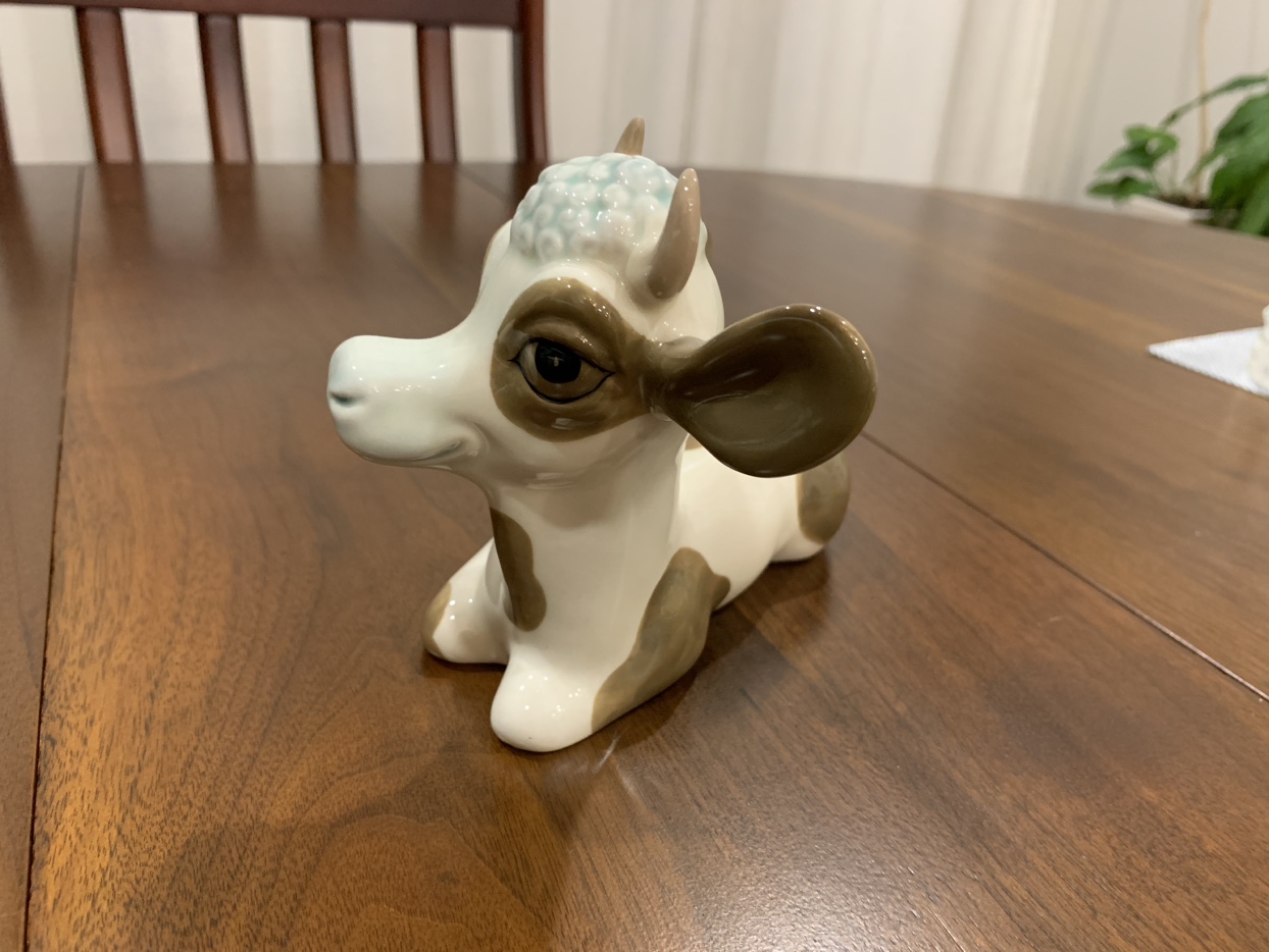 Vintage Szeiler Ceramic Cow image indicator(4)