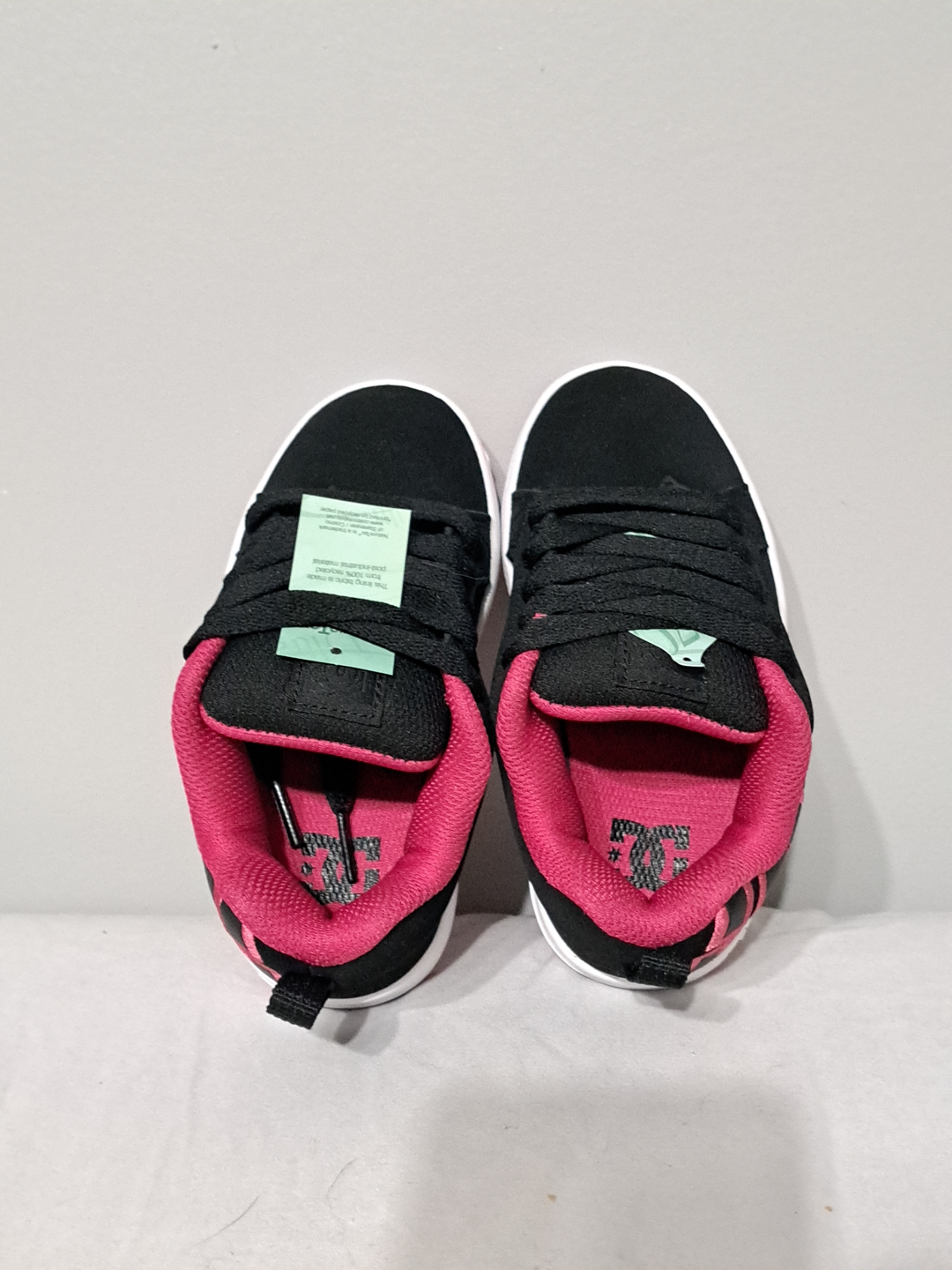 DC Shoes - Girl's Black & Pink DC Sneakers Sz11 Toddler - photo 3