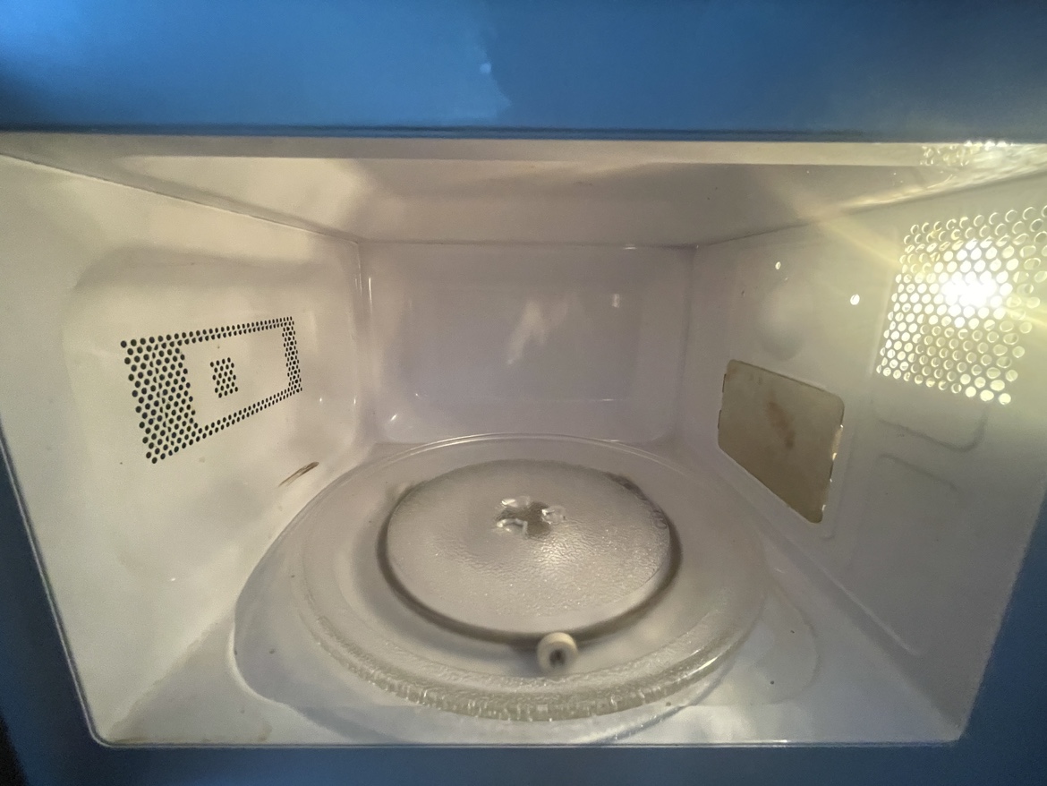 Hamilton Beach Microwave - photo 3
