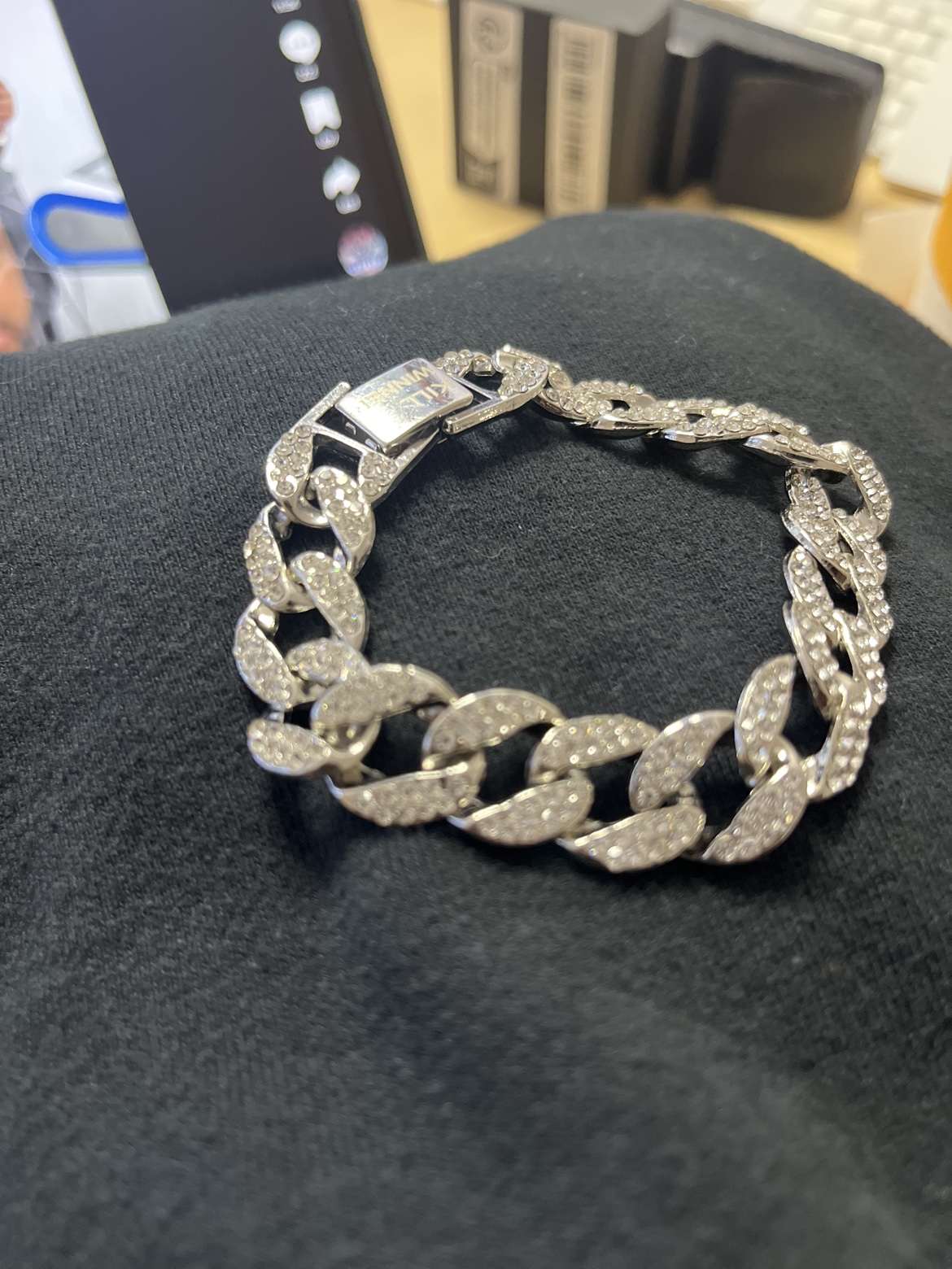 Cuban Link Bracelet image indicator(3)