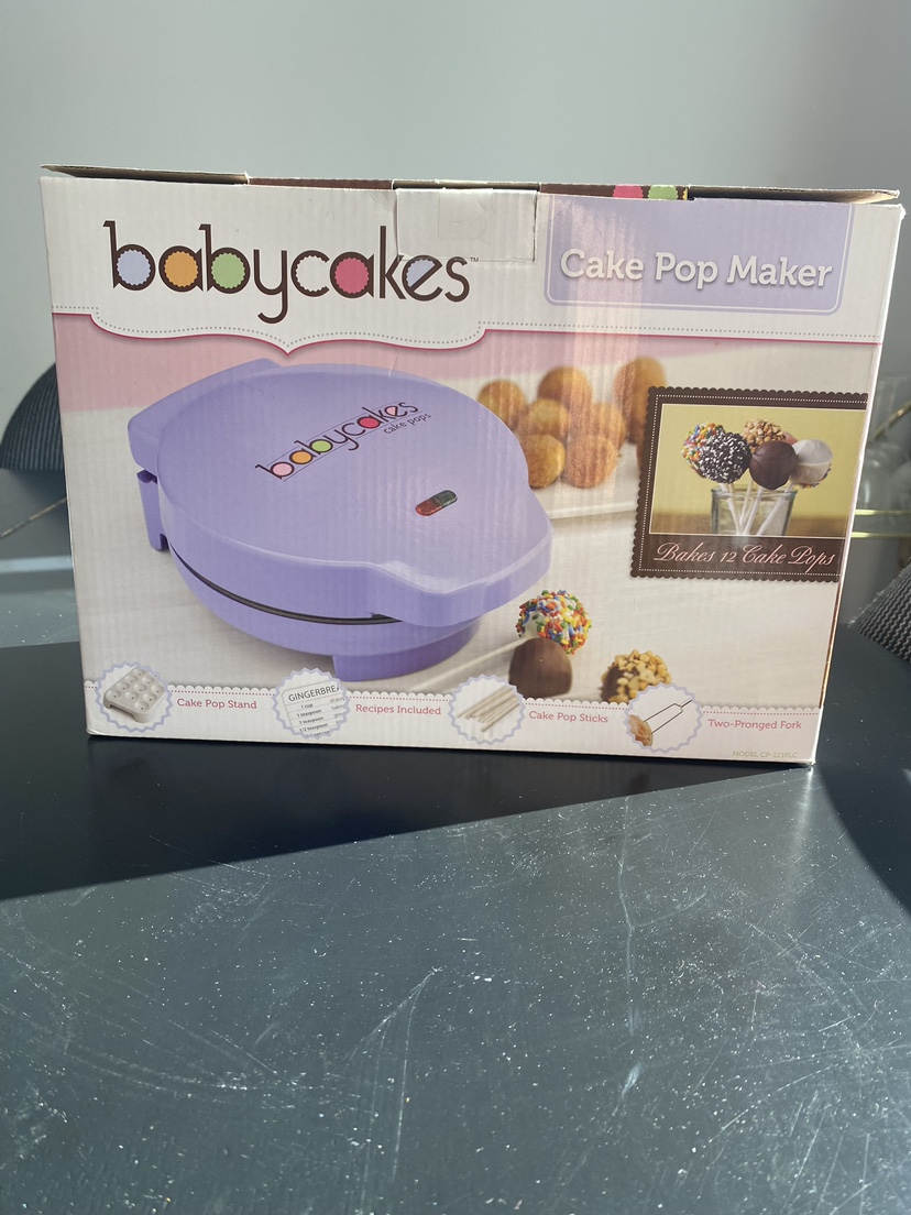 Cake pop maker and cake molds