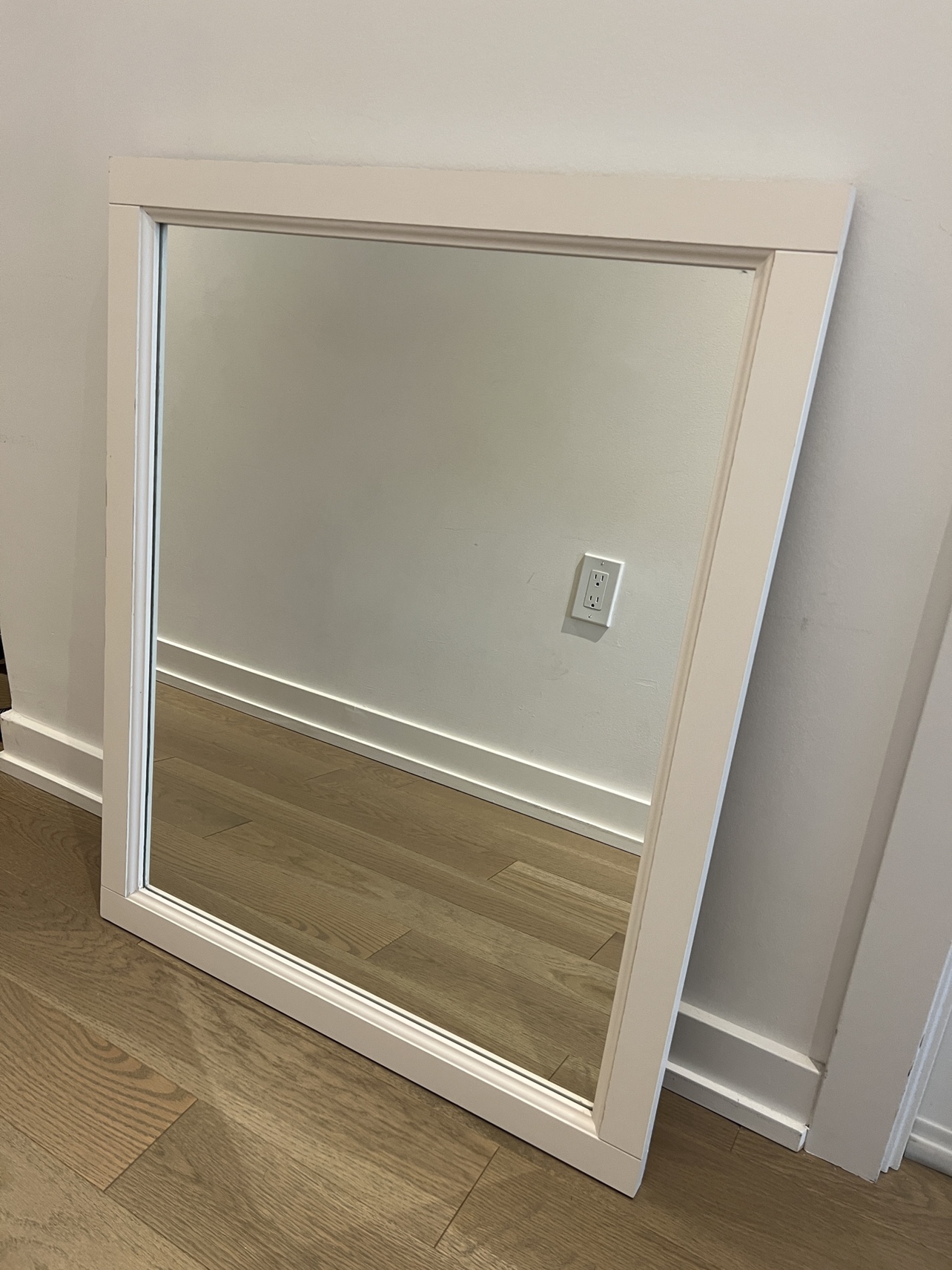 Vanity Mirror - photo 3