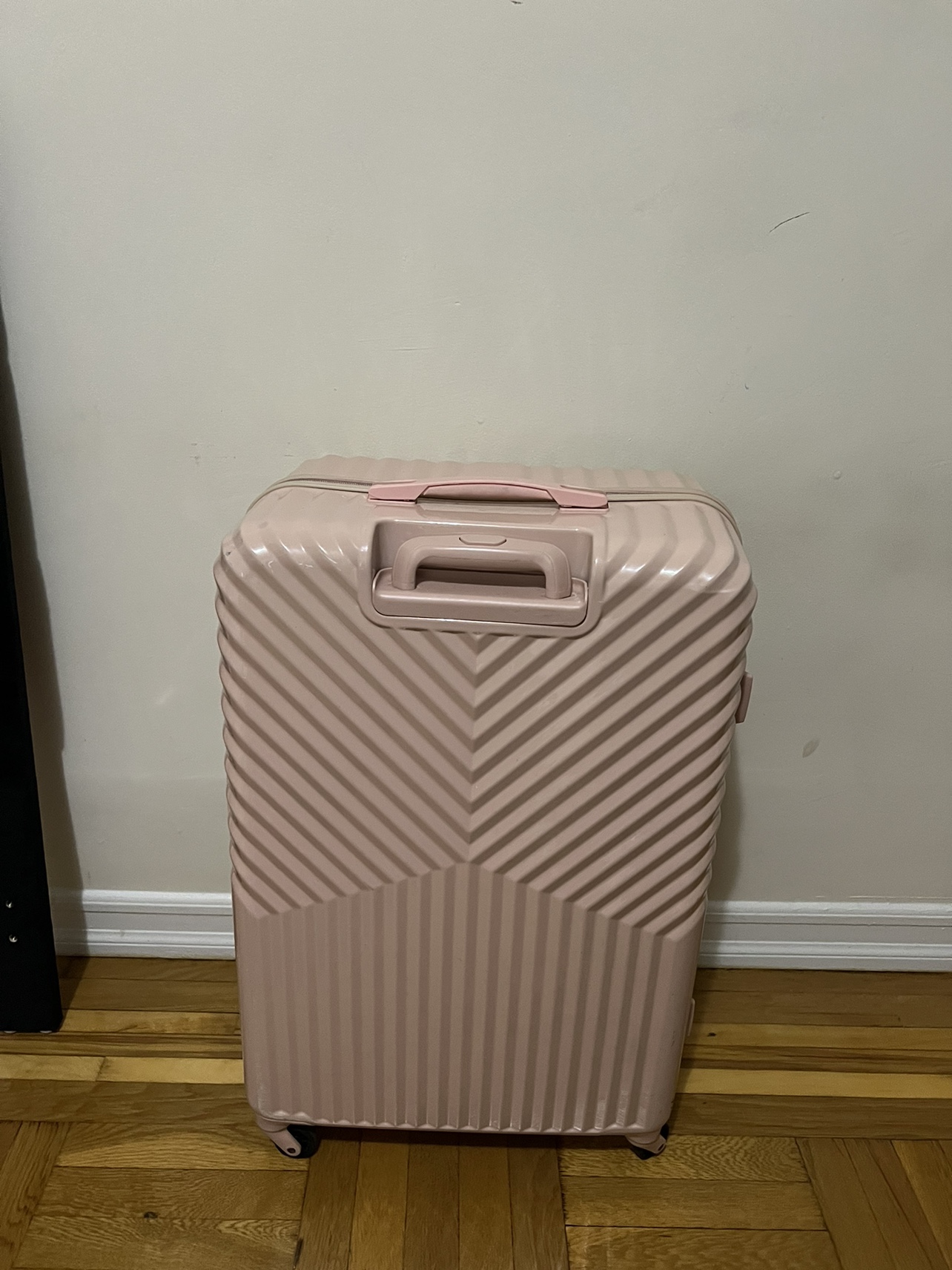 Juicy Couture Pink Suitcase #freecycle - photo 2