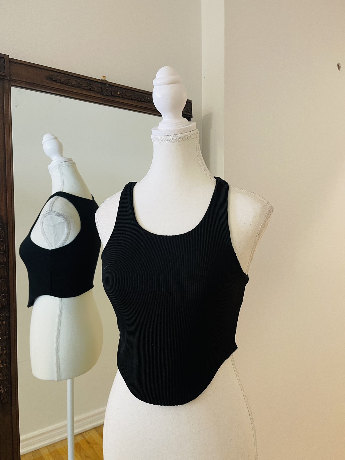 Black Ribbed Crop Top thumbnail